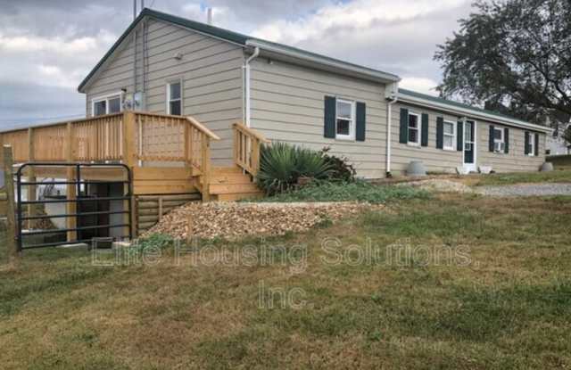 204 Maple Ave photos photos