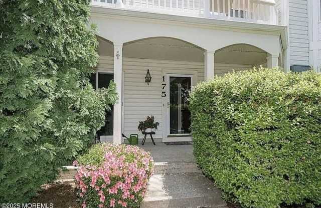 175 Tulip Lane photos photos