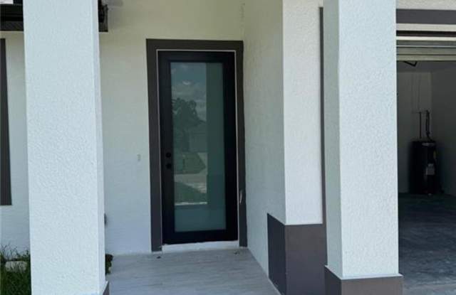 4789 Golfview Blvd Gallery 2