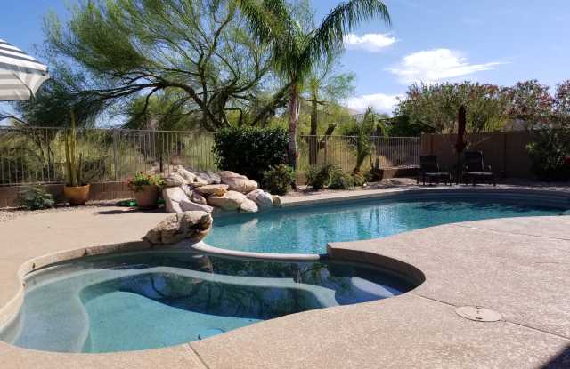7670 E mariposa grande Road Gallery 3