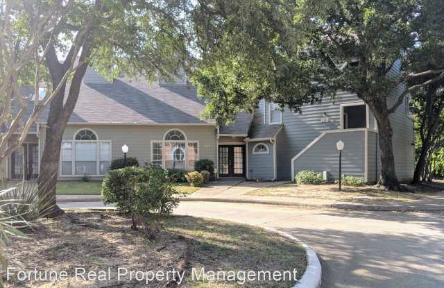 702 Bel Aire Crest - 702 Bel Aire Crest, Irving, TX 75061