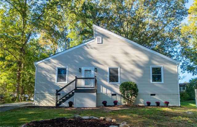 1121 Saxony Dr - 1121 Saxony Drive, Durham, NC 27707