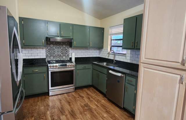 2924 Northwest 76th Terrace photos photos