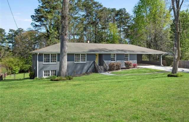 3941 Forest Drive Gallery 3