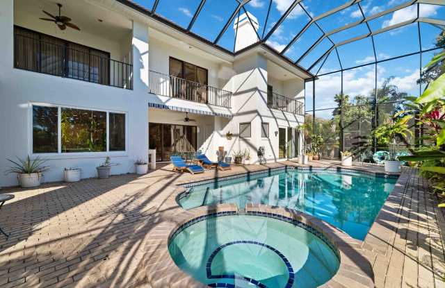 Luxury Golf Course Rental with private movie theater and ideal for entertaining large groups photos photos