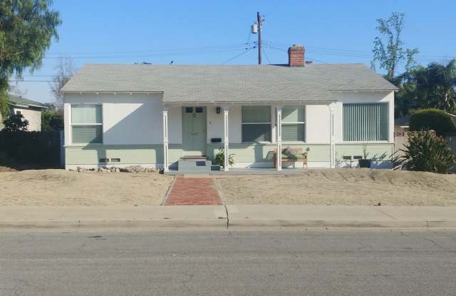 Charming 3-Bedroom Home in an Ideal Location! photos photos