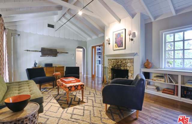 5105 Morella Ave - 5105 Morella Avenue, Los Angeles, CA 91607