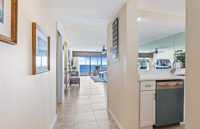 8840 S Sea Oaks Way Gallery 4
