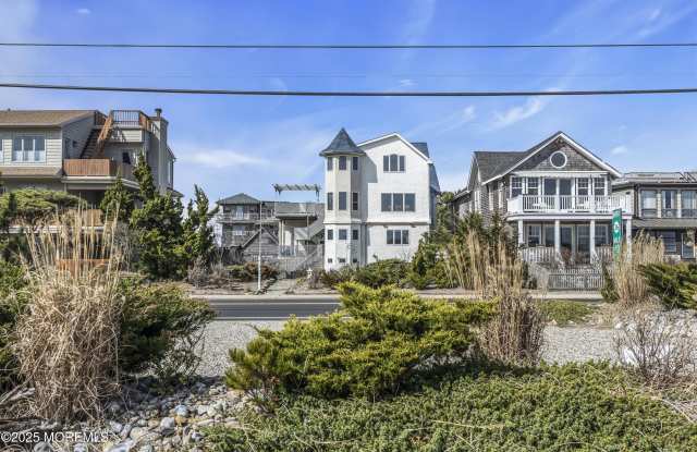 492 Ocean Avenue Gallery 3