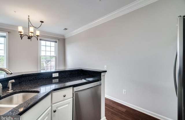 1725 W BRADDOCK PLACE Gallery 4