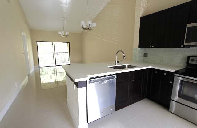 2720 S Oakland Forest Dr Apt 1208 Gallery 4