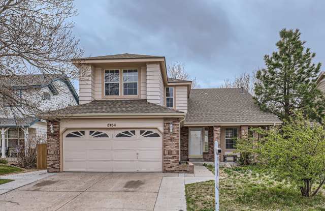 **Spacious, Light-Filled 4 bed, 4 bath with a Loft and A Huge Deck for Outdoor Entertaining** photos photos