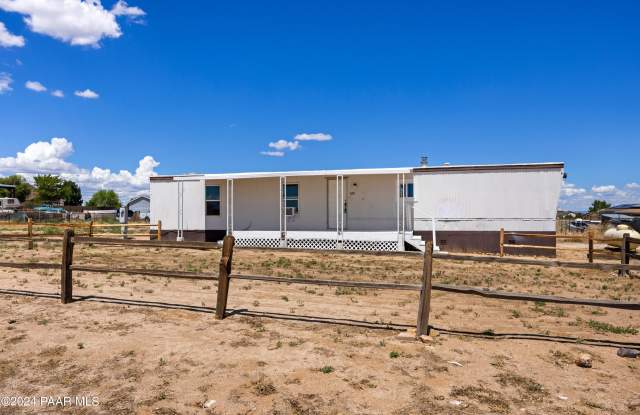 820 Beefway Ranch Court - 820 Beefway Ranch Court, Chino Valley, AZ 86323
