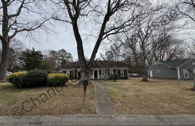 Charming 3-Bed, 2-Bath Home in Charlotte - 7310 Lea Wood Lane, Charlotte, NC 28227