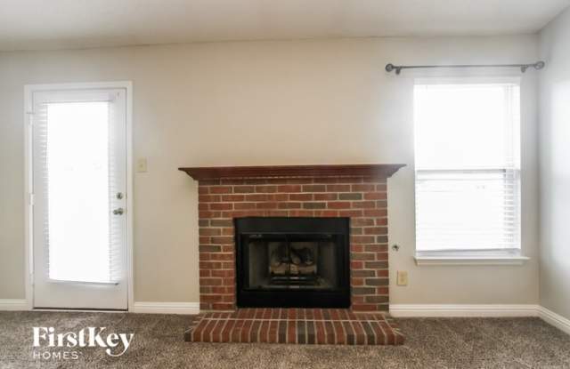 529 Streamside Drive Gallery 4