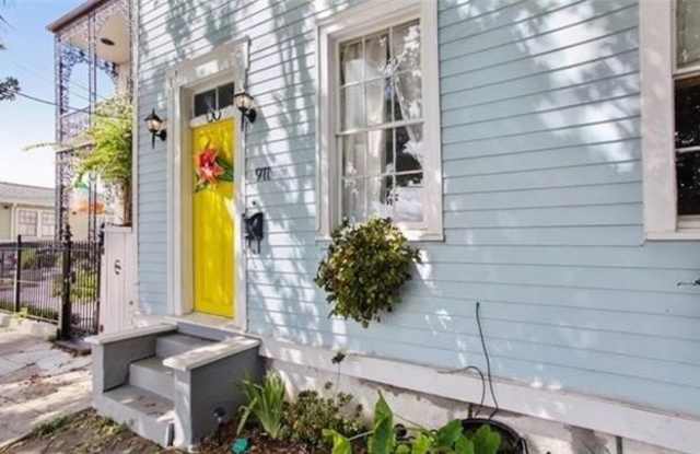 911 RACE Street photos photos