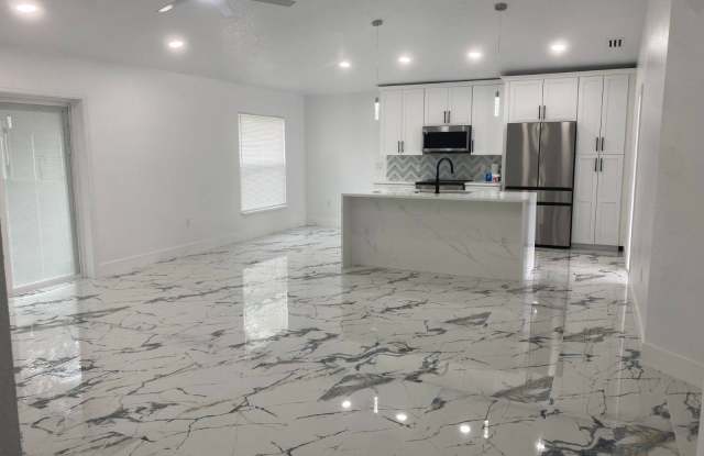 1210 Alden Terrace Gallery 3