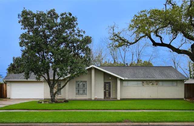 4130 Regency Drive - 4130 Regency Drive, Houston, TX 77045
