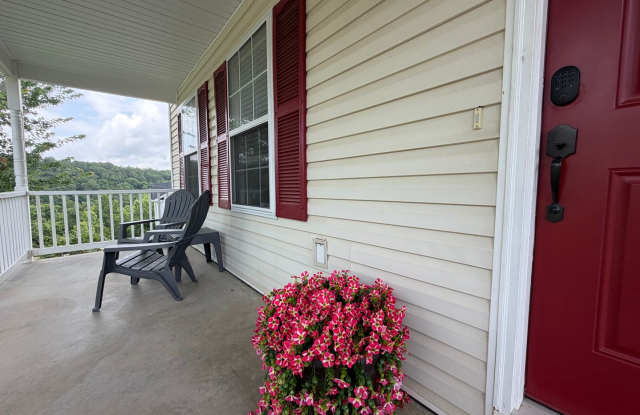 Fully Furnished Short Term Rental! Gallery 4