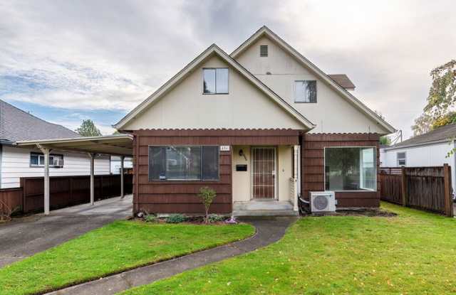 456 19th Avenue - 456 19th Avenue, Longview, WA 98632