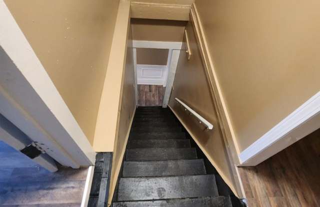 Remodeled 4bd/1bth - 1024 South Greenlawn Avenue, Peoria, IL 61605