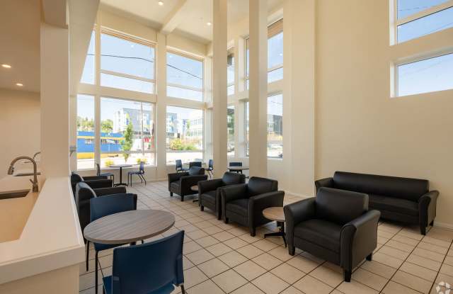 aPodment®  Suites at Genoa | Central District Gallery 4