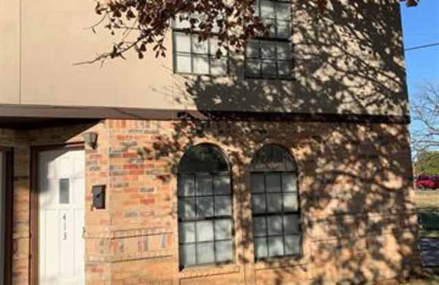 413 Virginia Street - 413 Virginia St, Irving, TX 75061