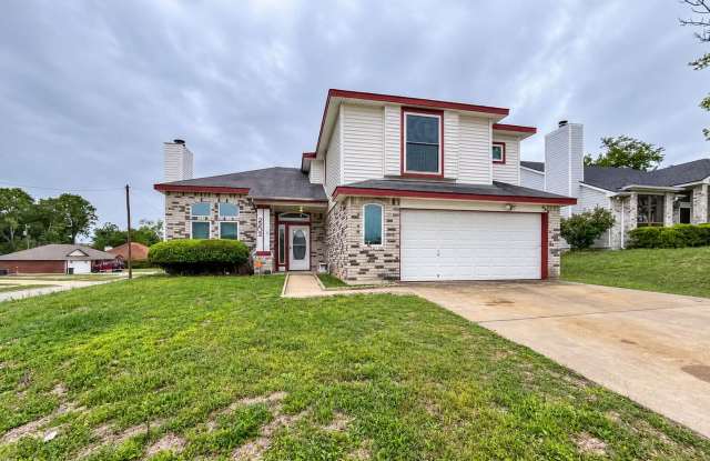 Charming Two-Story Home with Spacious Living in Killeen! Gallery 3