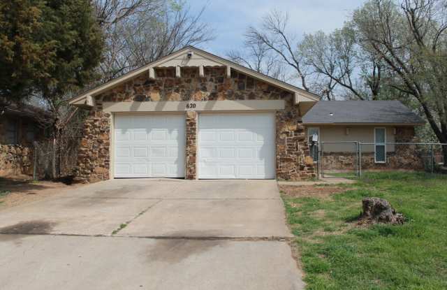 Much Better Than NEW!!! 3 beds, 1 1/2 Baths photos photos