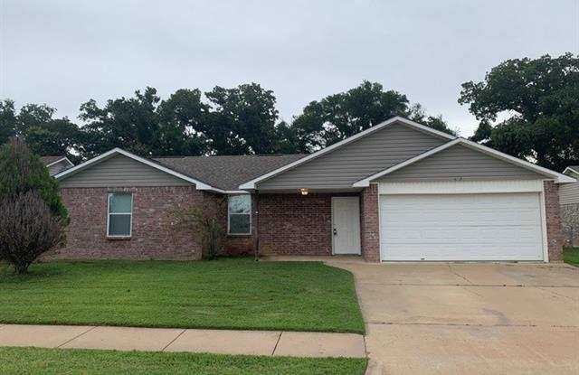 4422 Bobbie Ann Drive - 4422 Bobbie Ann Dr, Granbury, TX 76049