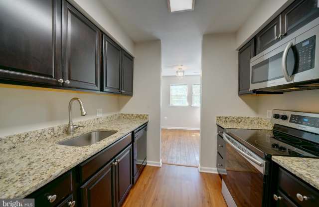 8393 MONTGOMERY RUN Road photos photos