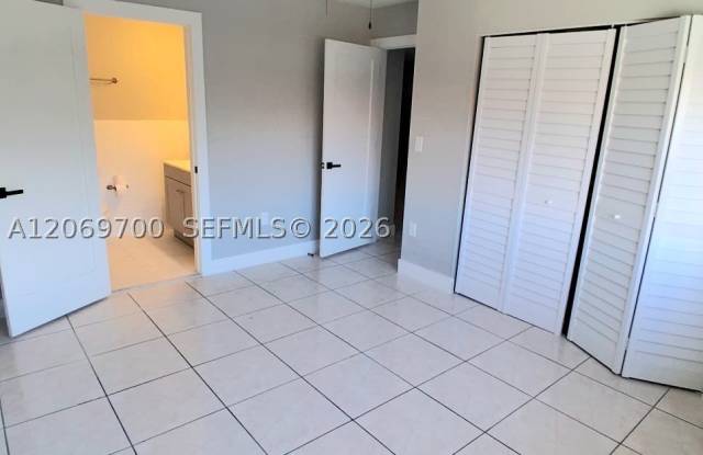 2770 W 60th Pl Gallery 4