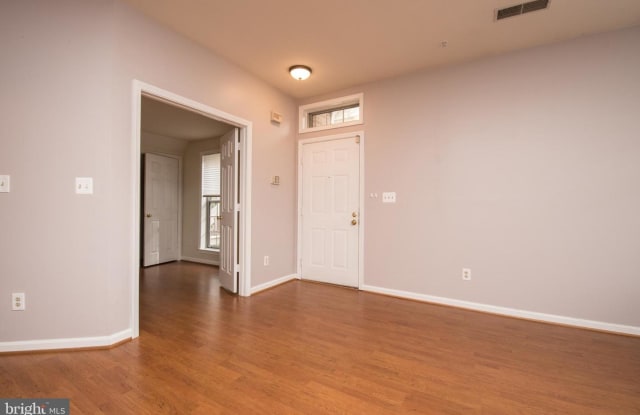 1340 GARDEN WALL CIR - 1340 Garden Wall Circle, Reston, VA 20194