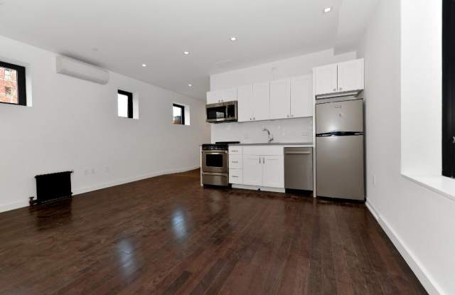 175 E Houston - 175 E Houston St, New York City, NY 10002