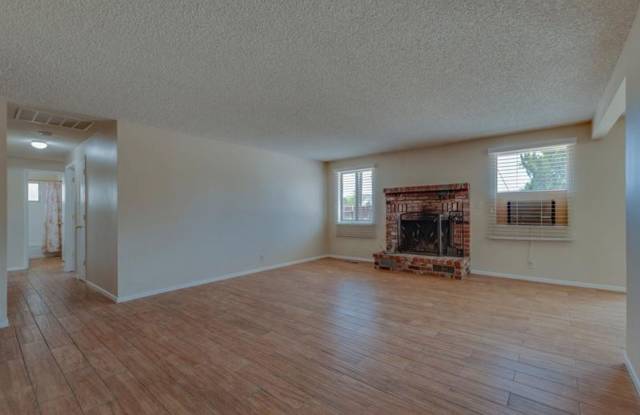 Beautiful Home in Sparks! photos photos
