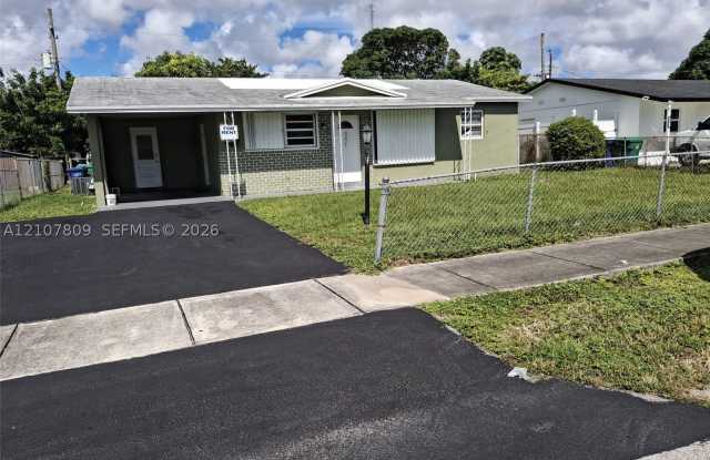 3271 NW 15 CT Gallery 1