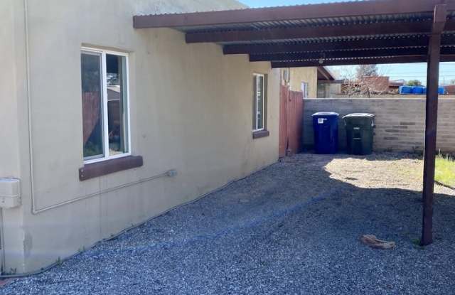 2233 North Columbus Boulevard photos photos