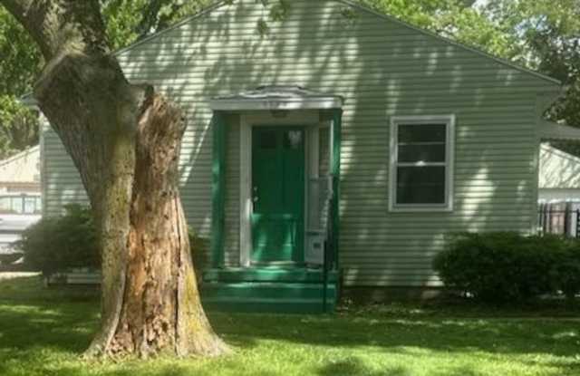 Newly Updated Three Bedroom! - 4139 North 40th Street, Omaha, NE 68111