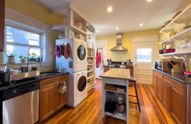 25 Boynton Street - 3 photos photos