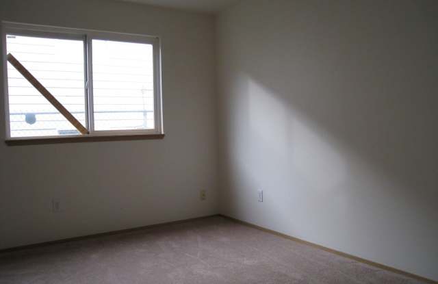 6123 47th Ave S. Gallery 3