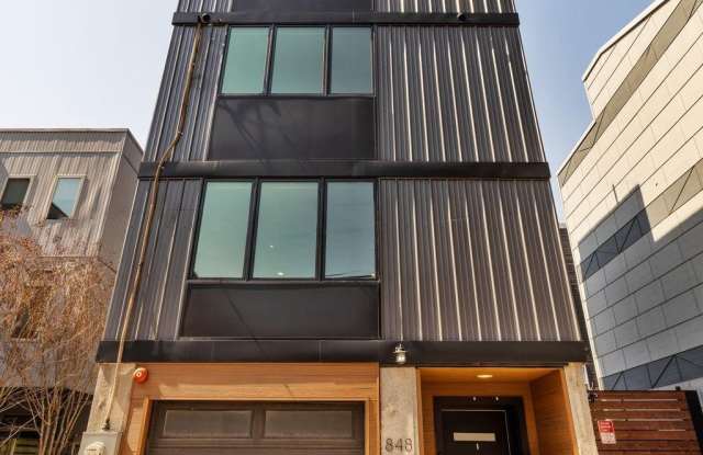 848 N LEITHGOW Street Gallery 2