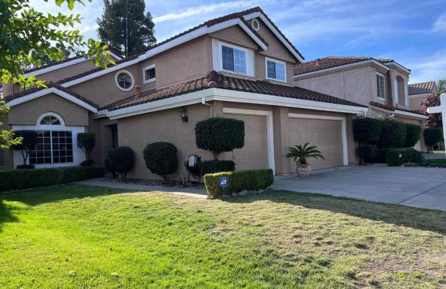 Spacious Two Story Near Johansen High School - 3620 Highmore Lane, Modesto, CA 95357