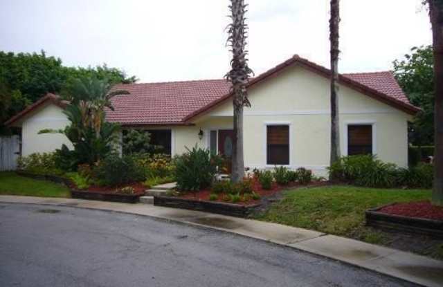 199 SW 15th Court Gallery 1