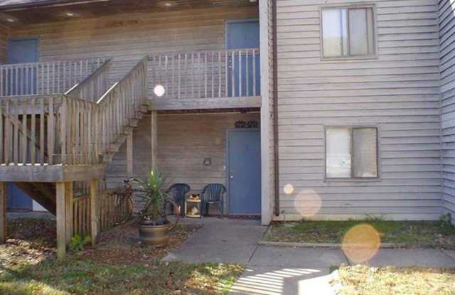 Jamestown Commons photos photos