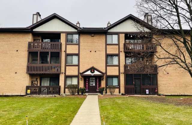 6015 Lakeside Place unit: 303 photos photos