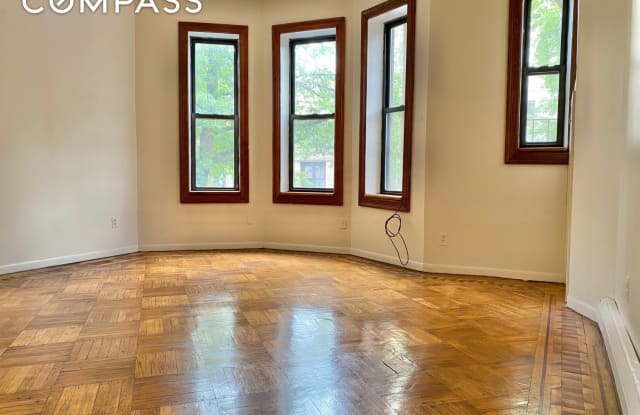 635 Flatbush Avenue Gallery 2