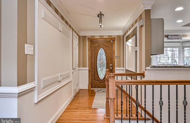 5925 BOOTHE DRIVE Gallery 3