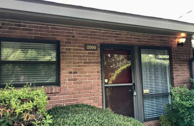 2000 SW Colony Drive - 2000 Colony Drive Southwest, Huntsville, AL 35802