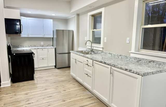 2007 South 8th Street photos photos