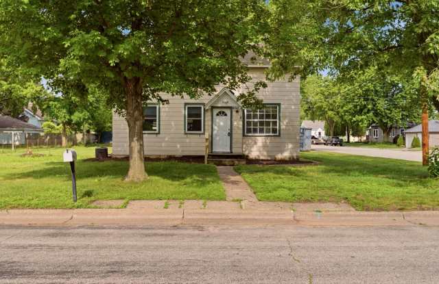 4 Bedroom Northside Single Family Home Gallery 4